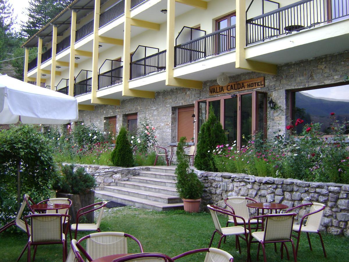 Valia Calda Hotel Perivoli  Екстериор снимка