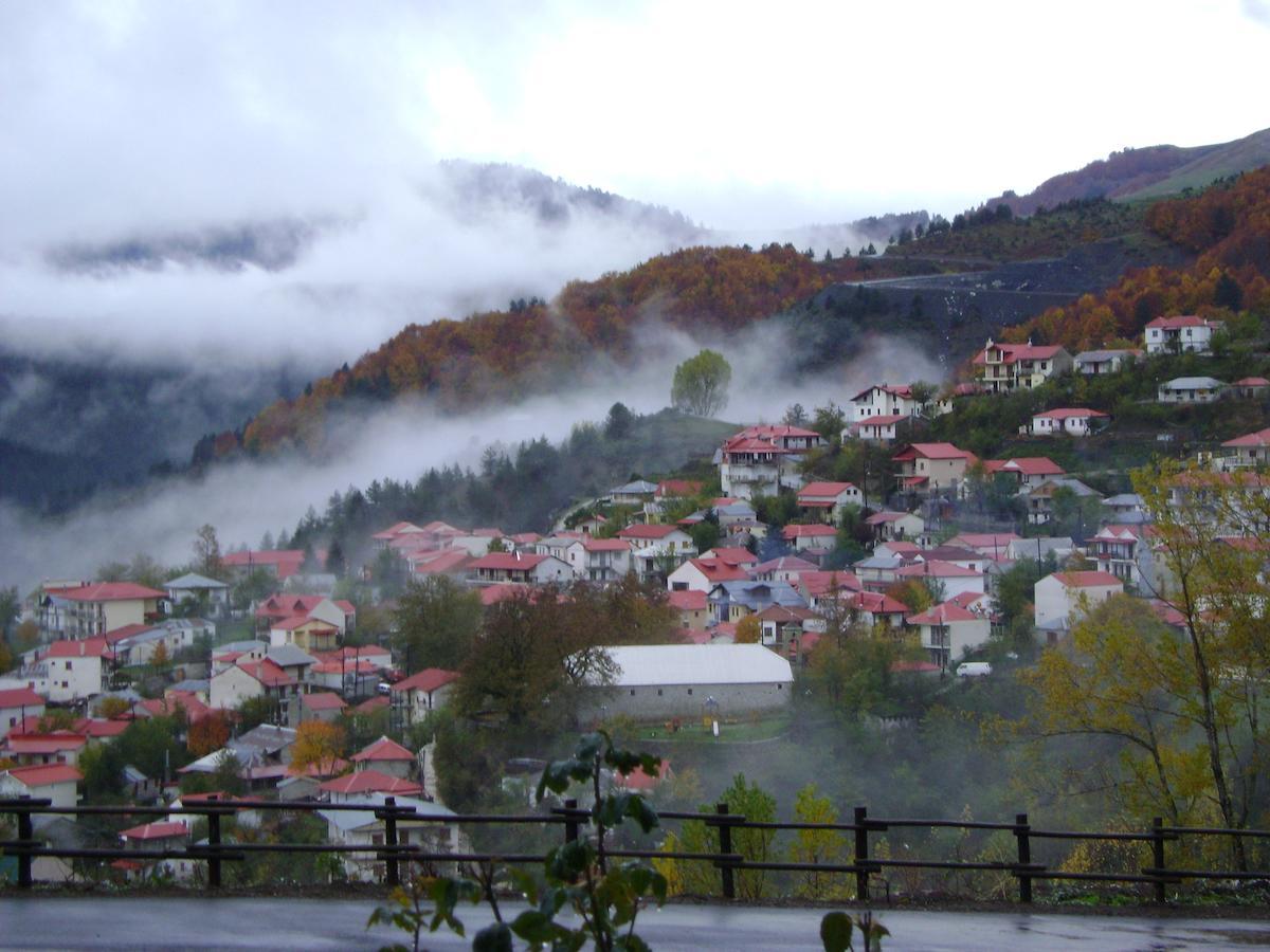 Valia Calda Hotel Perivoli  Екстериор снимка