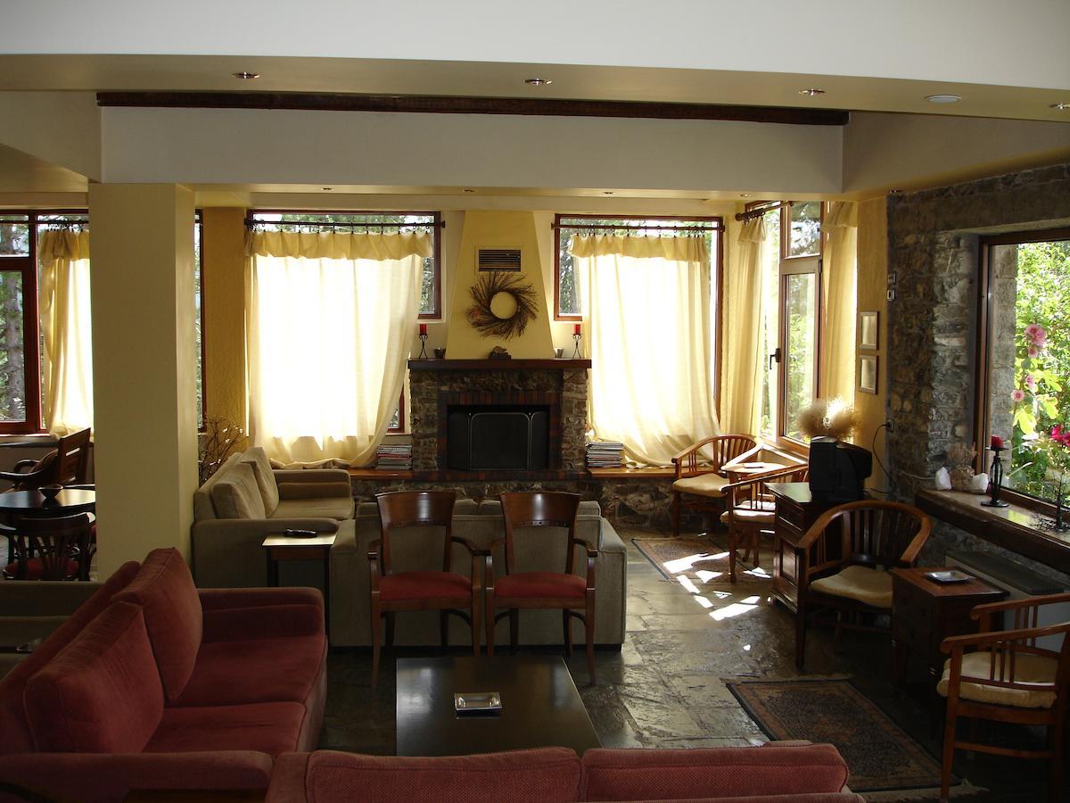 Valia Calda Hotel Perivoli  Екстериор снимка